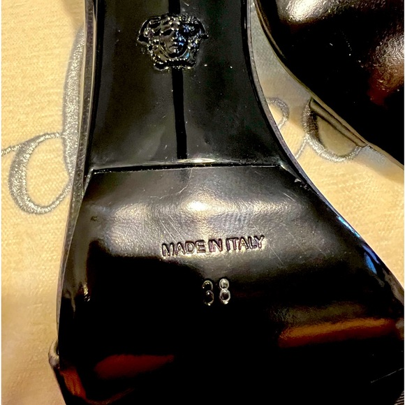 Versace Medusa heels - Picture 9 of 10